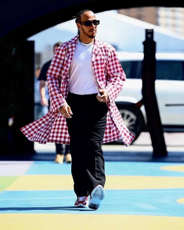 Lewis Hamilton outfit in Calvin Klein, Off-White, and Prada, 2023