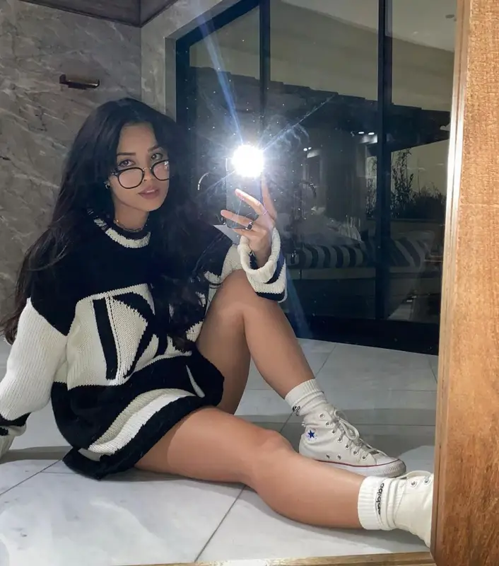 Valkyrae outfit in Show Me Your Mumu, Converse, and Adidas, 2023