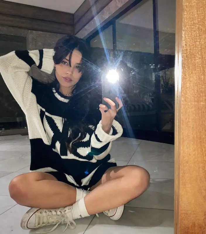 Valkyrae outfit in Show Me Your Mumu, Converse, and Adidas, 2023
