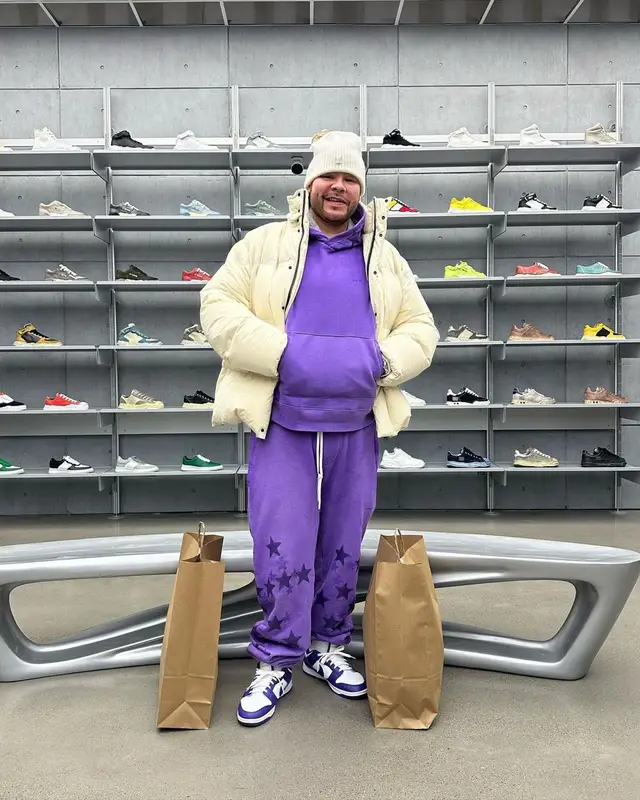 Fat Joe outfit in Amiri, Nike, and Louis Vuitton, 2023