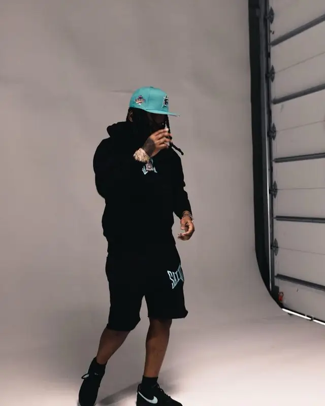 Babyface Ray outfit in Nike, New Era, and Tiffany&Co, 2023