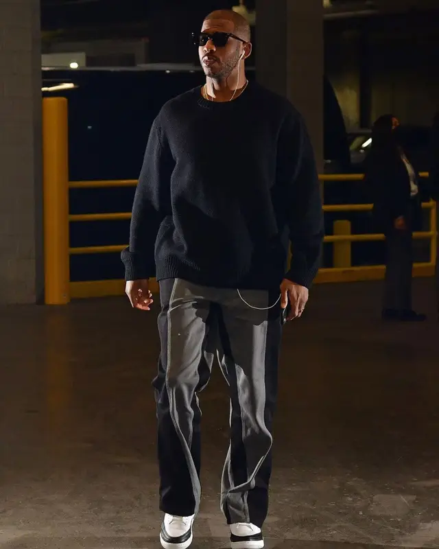 Chris Paul outfit in Pas Une Marque, 2023