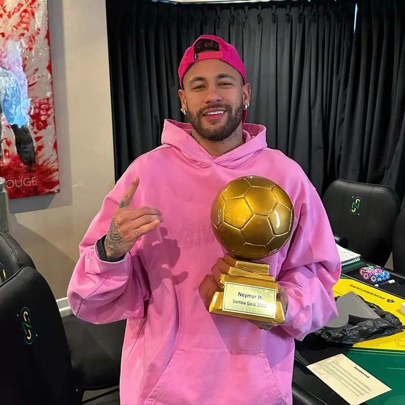 Neymar outfit in Balenciaga, Approve, and Crocs, 2023