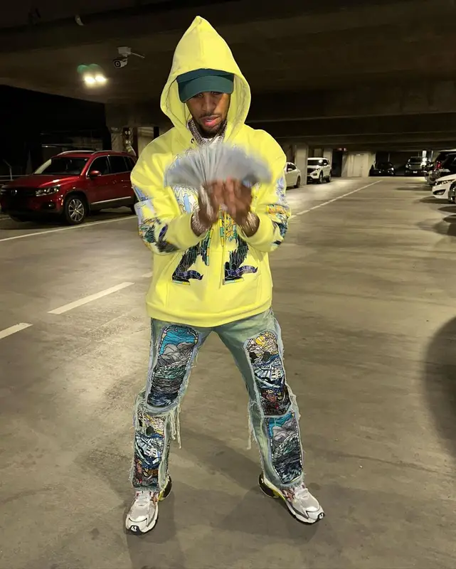 Toosii outfit in Who Decides War and Balenciaga, 2023