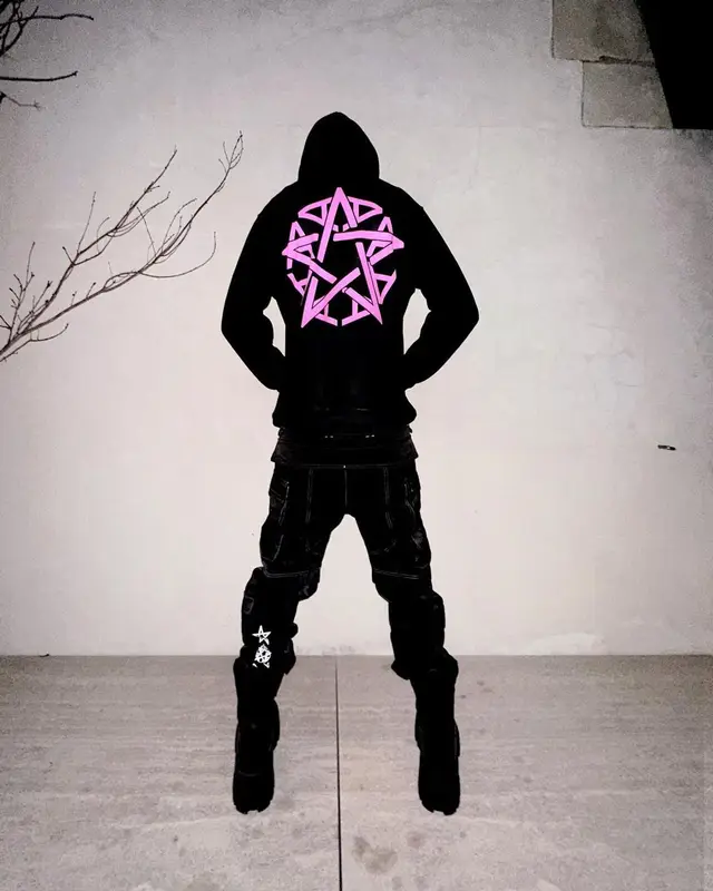 Destroy Lonely outfit in Alyx and Destroy Lonely Merch, 2023