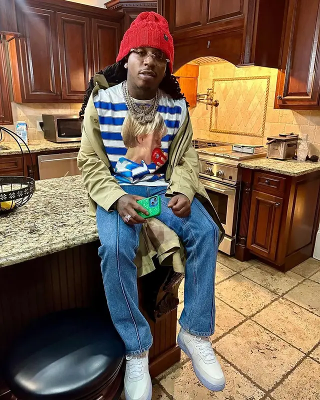Jacquees outfit in JW Anderson, Nike, and Bottega Veneta, 2023