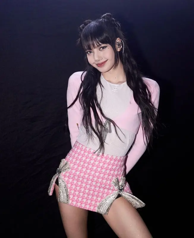 Lisa outfit in Courreges, Alexander Wang, and Area, 2023