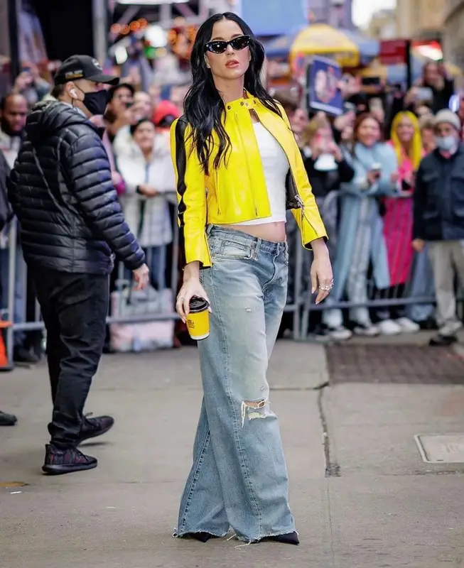Katy Perry outfit in R13 and Balenciaga, 2023