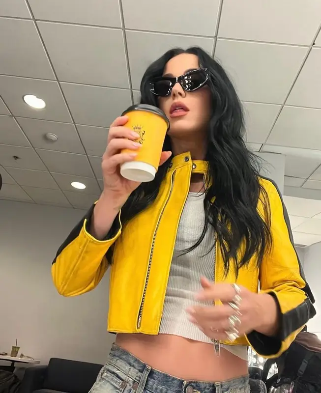 Katy Perry outfit in R13 and Balenciaga, 2023