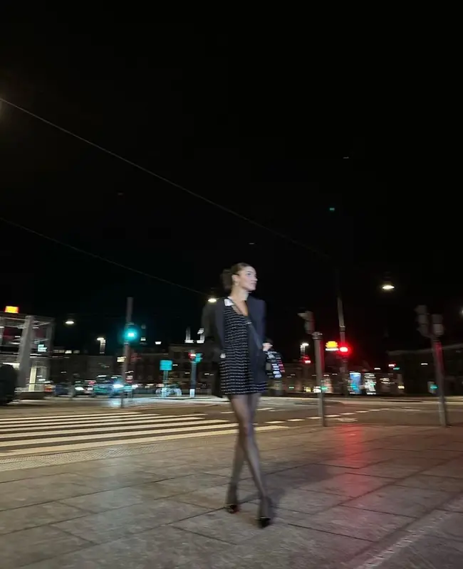 Hande Erchel outfit in Jacquemus, Louis Vuitton, and Saint Laurent, 2023