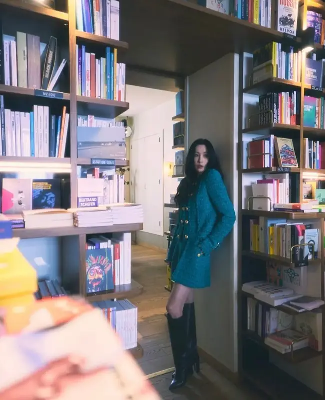 Sunmi outfit in Balmain and Le Silla, 2023