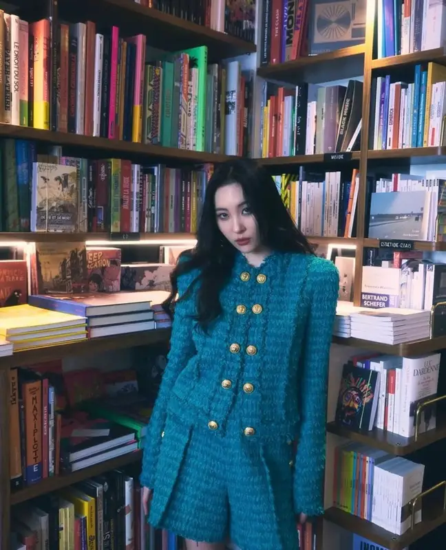Sunmi outfit in Balmain and Le Silla, 2023