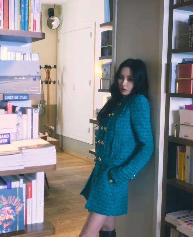 Sunmi outfit in Balmain and Le Silla, 2023