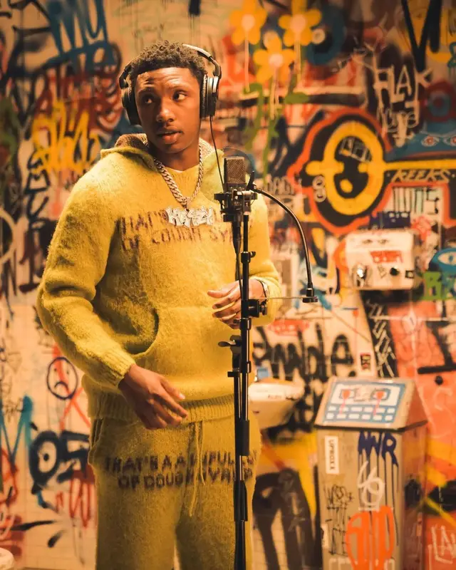 Rob49 outfit in Awful Lot of Cough Syrup and Nike, 2023