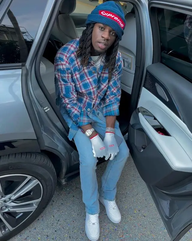 SleazyWorld Go outfit in Nike, Supreme, and New Era, 2023