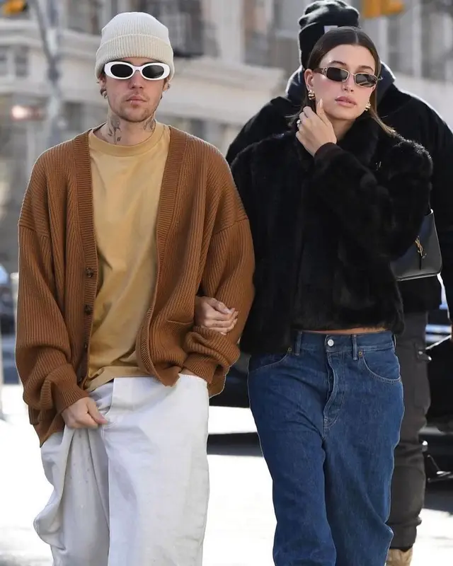 Justin Bieber outfit in Oscar and Frank, 2023