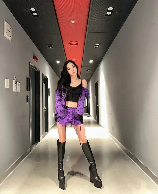 Tiffany Young outfit in Versace, 2023