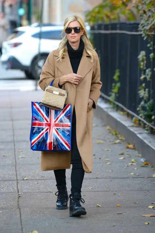 Nicky Hilton Rothschild outfit in Illesteva, 2022