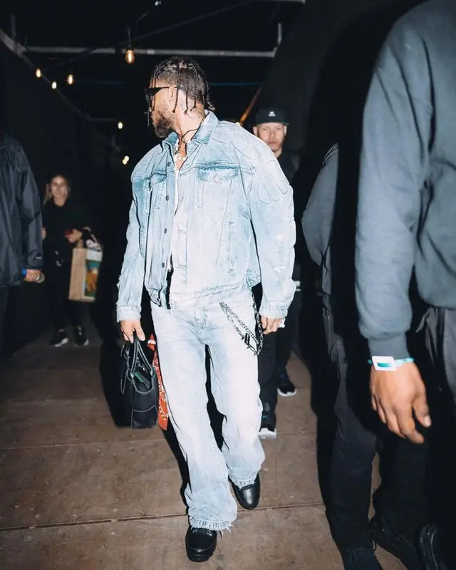 Jhay Cortez outfit in Yeezy, Givenchy, and GAP, 2023