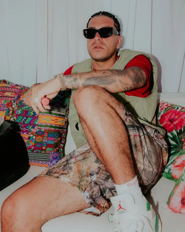 Ryan Castro outfit in Nike, Palm Angels, and Supreme, 2023
