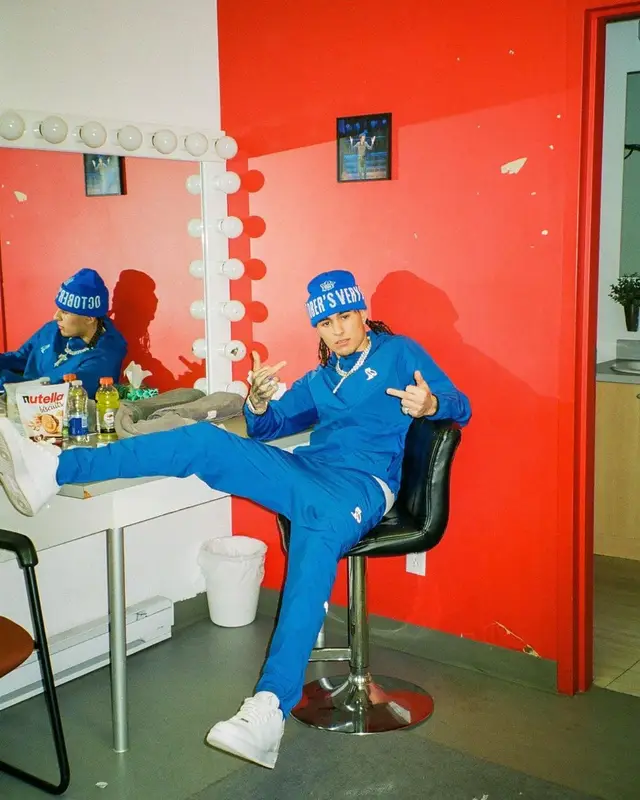 Rondodasosa outfit in Nike, OVO, and Toronto Maple Leafs, 2023