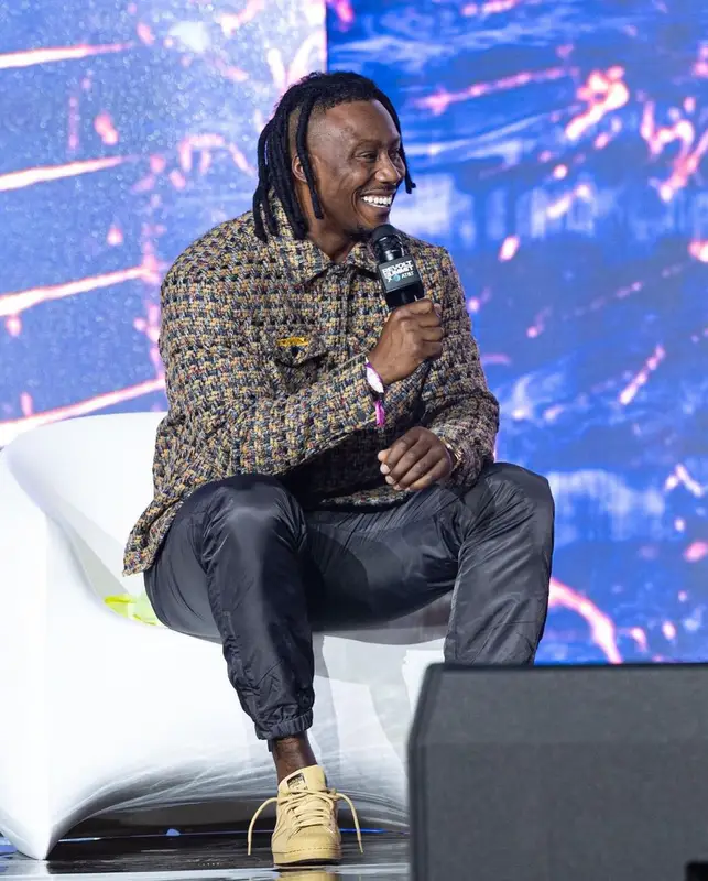 Brandon Marshall outfit in Diet Starts Monday, 2022