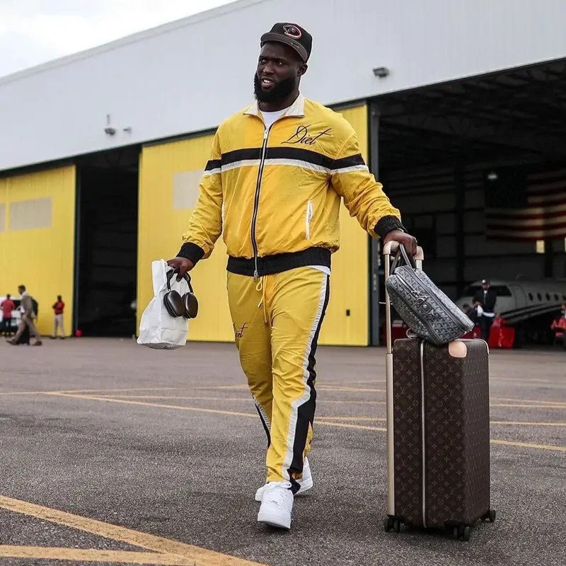 Leonard Fournette outfit in Diet Starts Monday, 2022