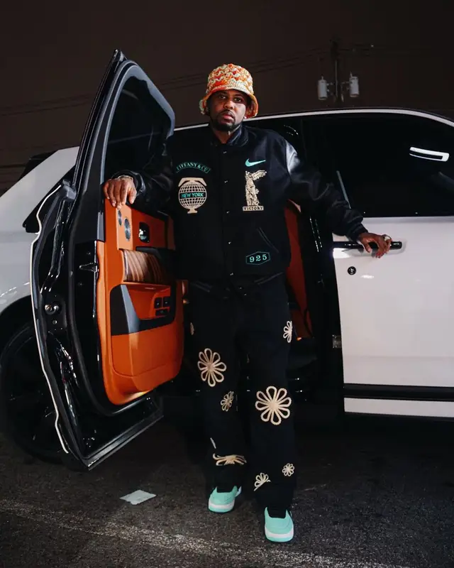 Fabolous outfit in Nike, Digital Groupi3, and Tiffany&Co, 2023