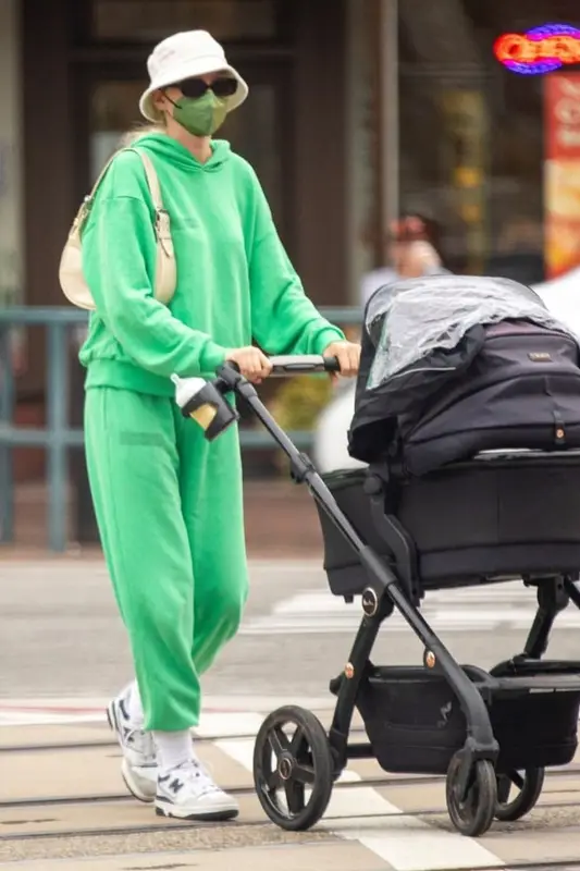 Elsa Hosk outfit in Vehla, 2021