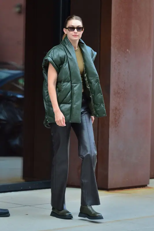 Gigi Hadid outfit in Vehla, 2021