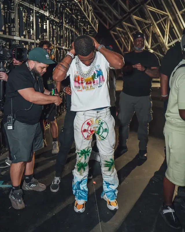 A Boogie Wit Da Hoodie outfit in Who Decides War, New Balance, and Calvin Klein, 2023
