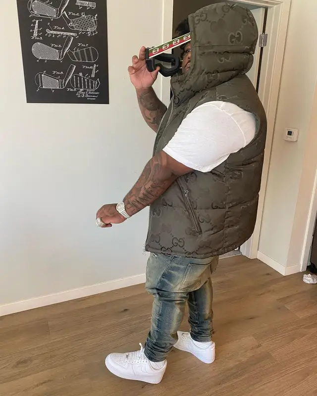 Rod Wave outfit in Amiri, Nike, and Gucci, 2023