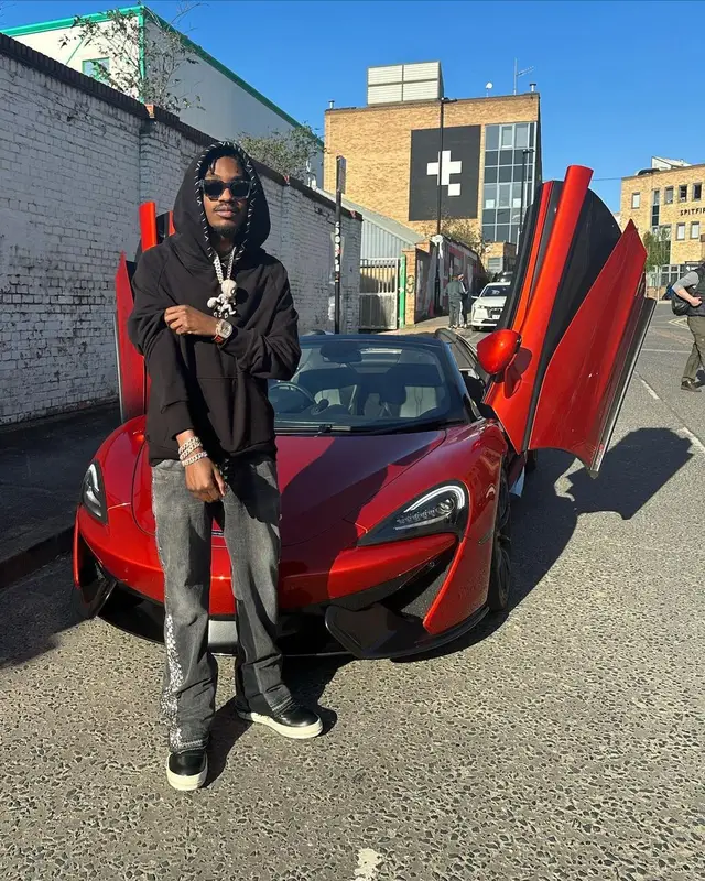 Lil Tjay outfit in Marc Jacques Burton, Gallery Dept., and Louis Vuitton, 2023
