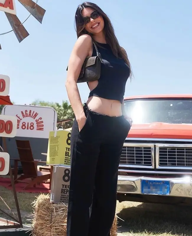 Kendall Jenner outfit in St. Agni and The Row, 2023