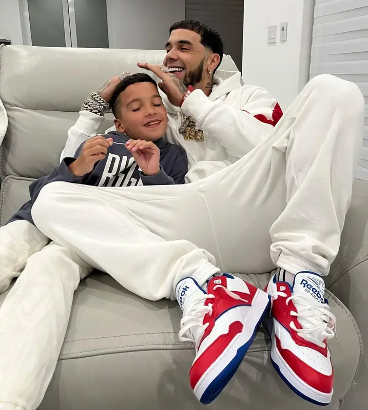 Anuel AA outfit in Reebok, 2023