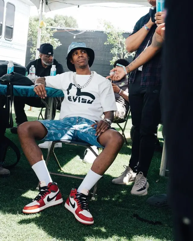 A Boogie Wit Da Hoodie outfit in Evisu and Nike, 2023