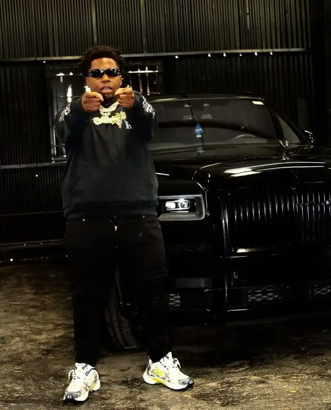 Big30 outfit in Amiri and Balenciaga, 2023