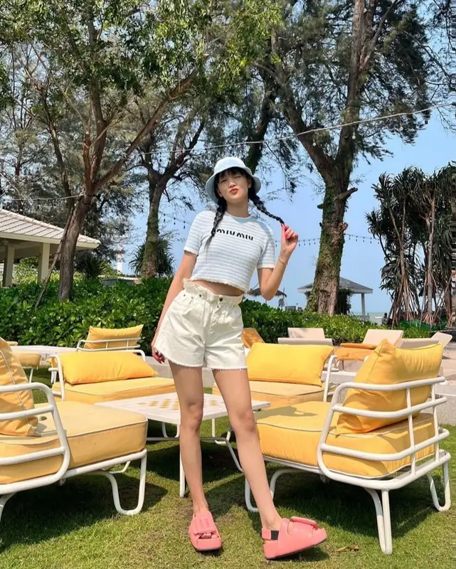 Minnie outfit in Miu Miu, Louis Vuitton, and BOYY, 2023