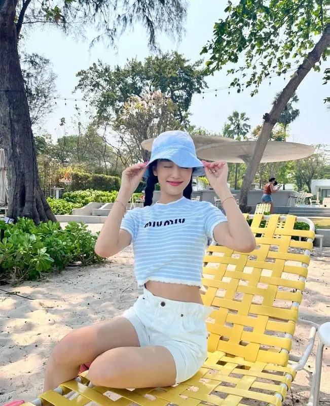 Minnie outfit in Miu Miu, Louis Vuitton, and BOYY, 2023