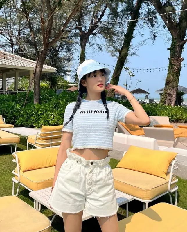 Minnie outfit in Miu Miu, Louis Vuitton, and BOYY, 2023