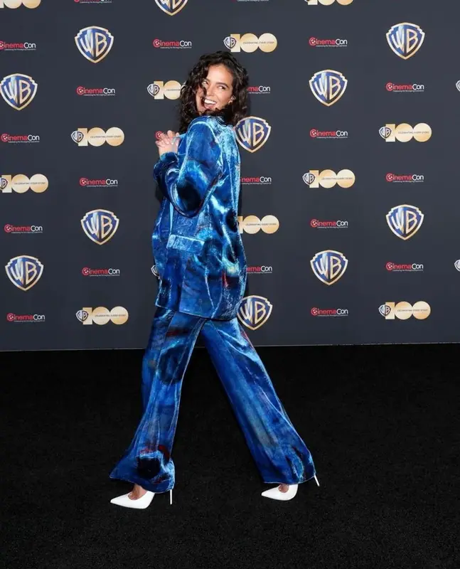 Bruna Marquezine outfit in Marni, Valentino, and Christian Louboutin, 2023