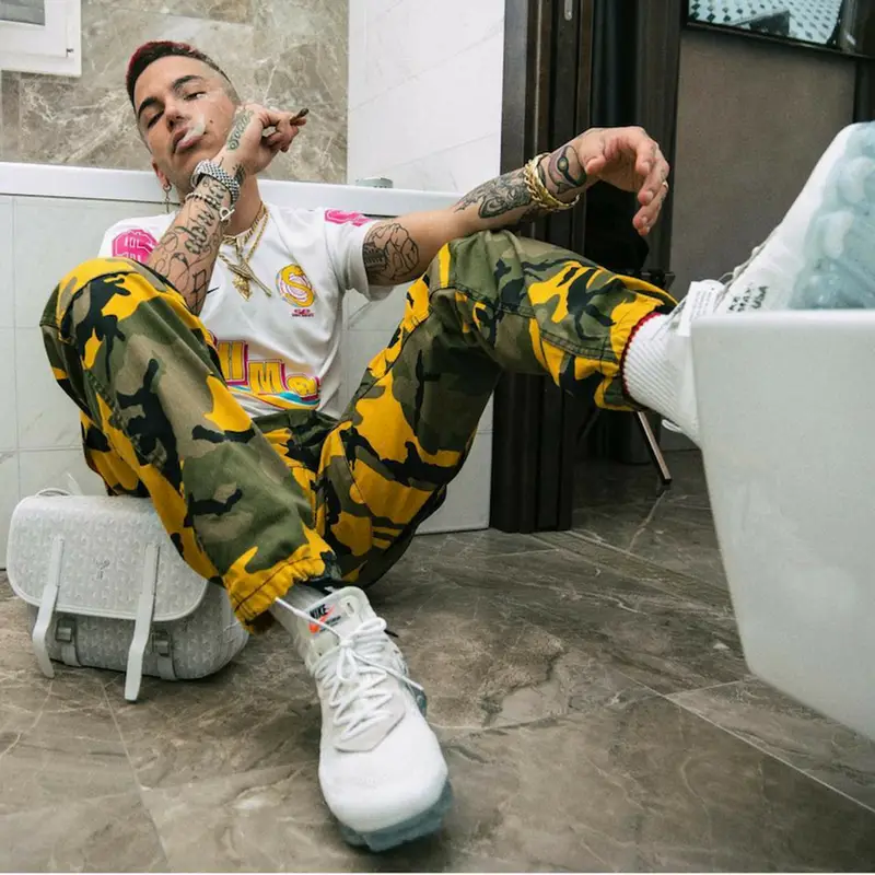 Sfera Ebbasta outfit in Rothco, 2022