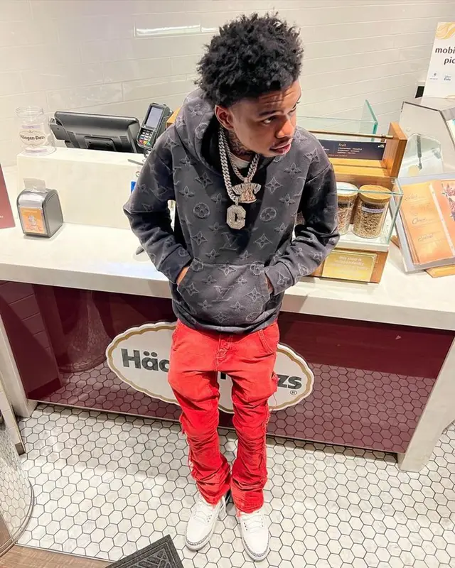 Lil Poppa outfit in Louis Vuitton, Valabasas, and Jordan, 2023