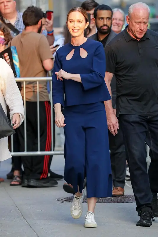 Emily Blunt outfit in Axel Arigato, 2021