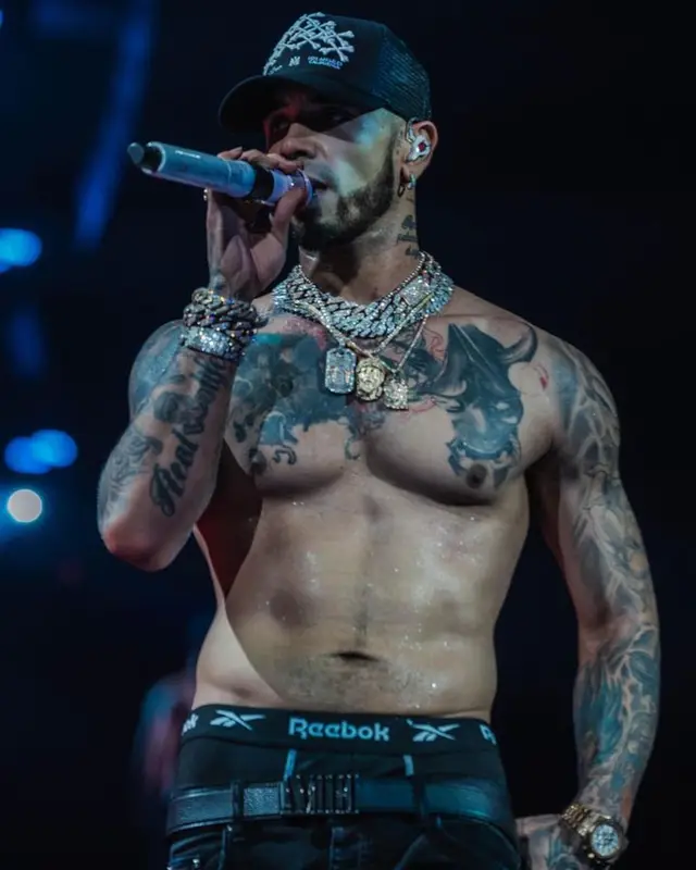 Anuel AA outfit in Amiri and Reebok, 2023