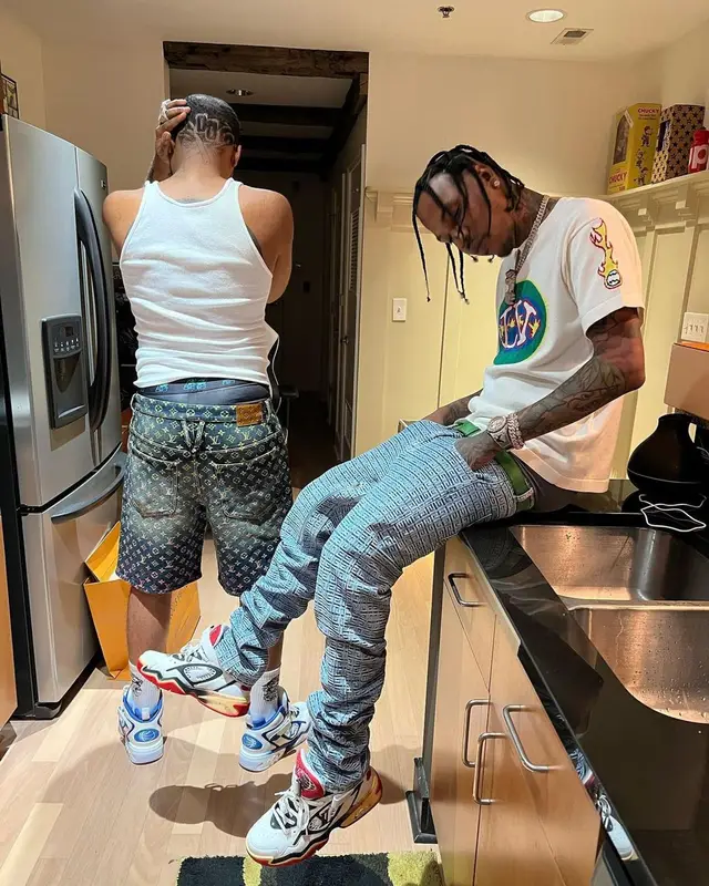 KSupreme outfit in Louis Vuitton, Givenchy, and Bottega Veneta, 2023