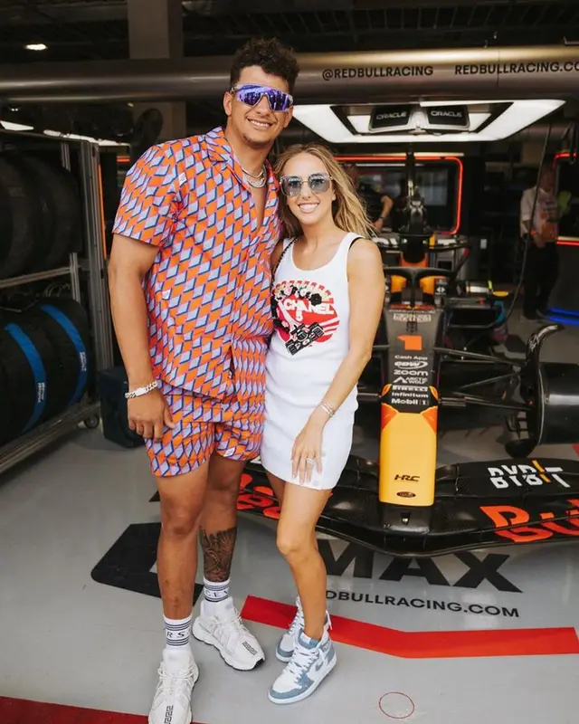 Patrick Mahomes II outfit in Louis Vuitton, Oakley, and Versace, 2023