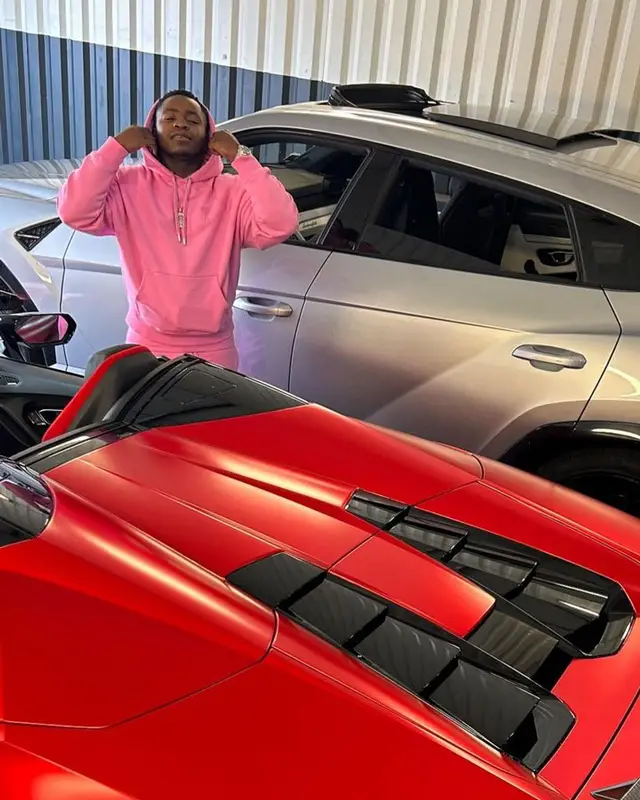 Landy outfit in Ami Alexandre Mattiussi and Nike, 2023