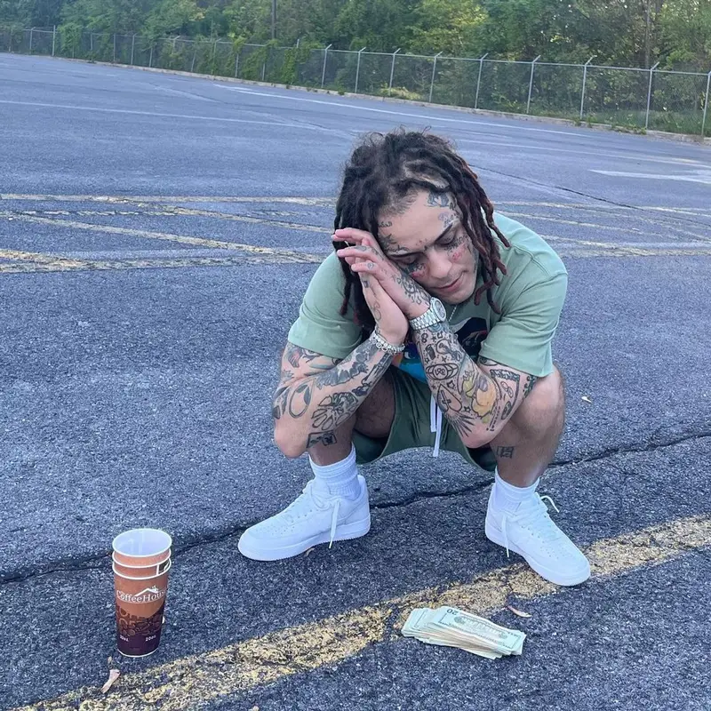 Lil Skies outfit in Nike, 2023
