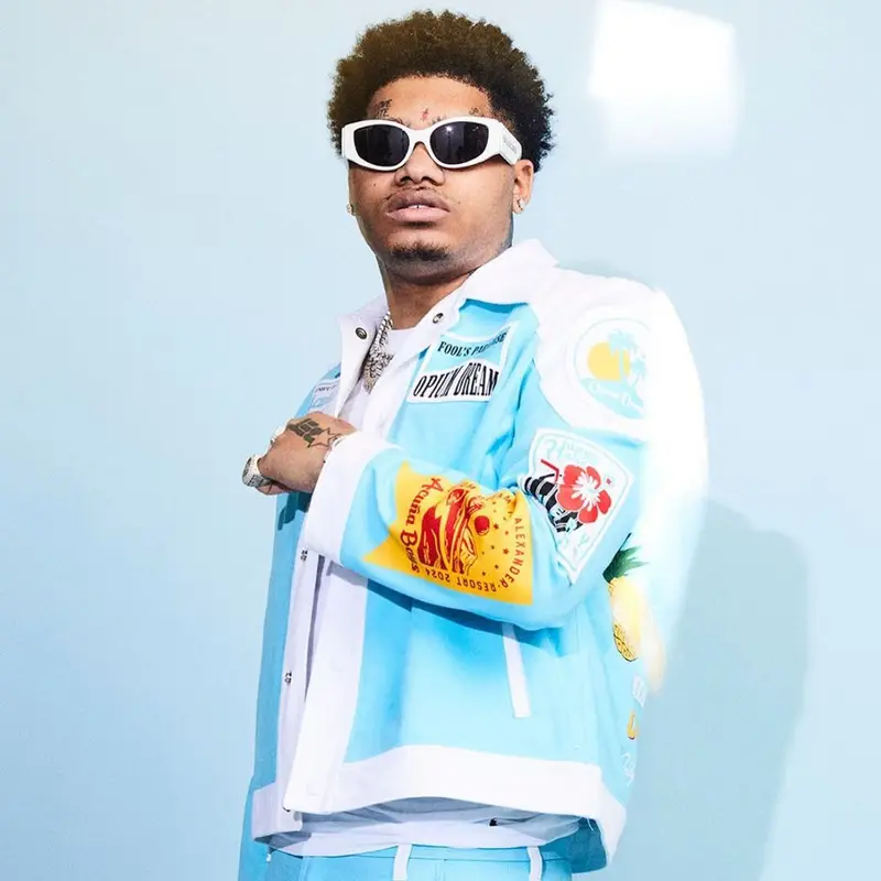 No Cap outfit in Ian Alexander, 2023